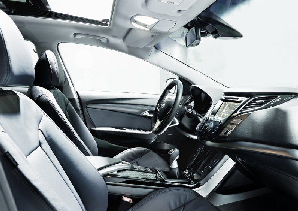 hyundai__i40 (interior) (3).jpg