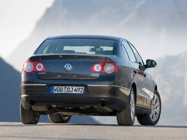 volkswagen-passat-4574_8.jpeg